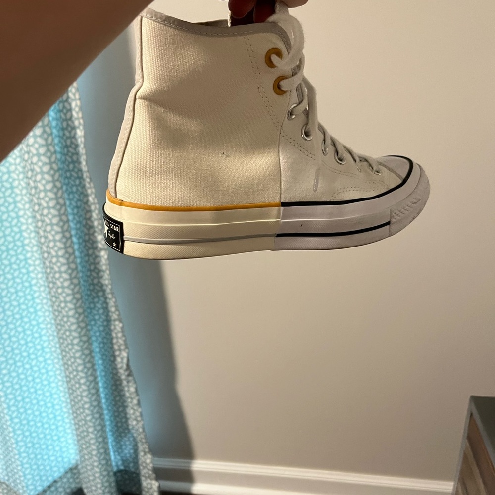 Unique converse white and cream high tops. Very good condition